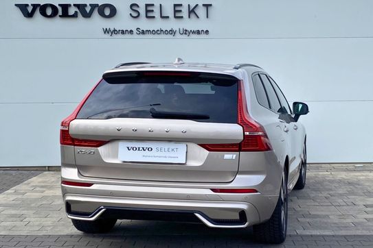 Volvo XC60 T8 Plug-In Hybrid AWD Ultra Dark aut
