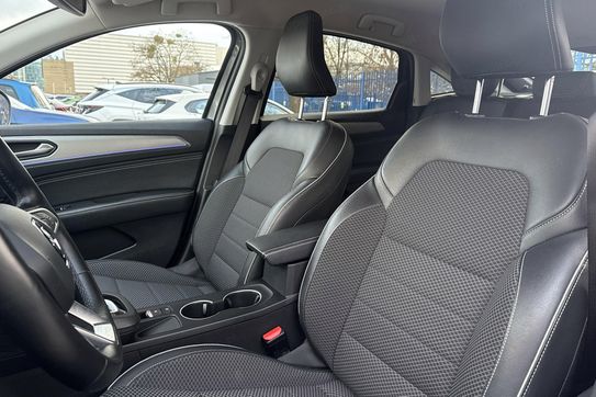 Renault Arkana Intens 1.3 TCe mHEV  EDC