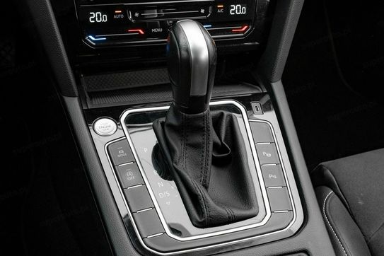 Volkswagen Passat 2.0 TSI Elegance DSG