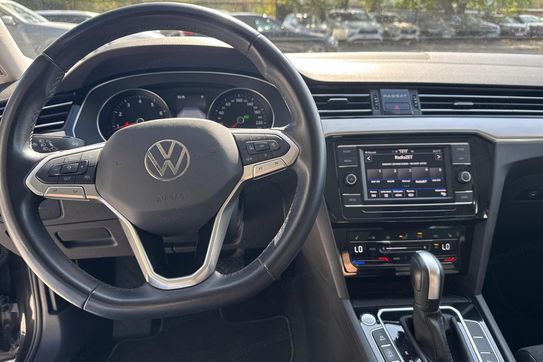 Volkswagen Passat Elegance 2.0 TSI  DSG