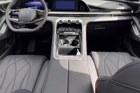 Omoda 9 1.5 Super Hybrid Exclusive AWD