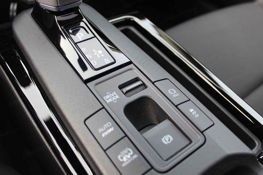 Toyota Prius Prestige 2.0 Hybrid Plug-in