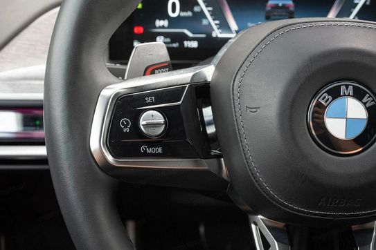 BMW Seria 7 740d xDrive M Sport