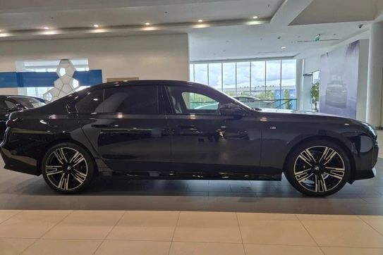 BMW Seria 7 740d xDrive M Sport