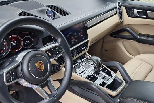 Porsche Cayenne E-Hybrid Platinum Edition