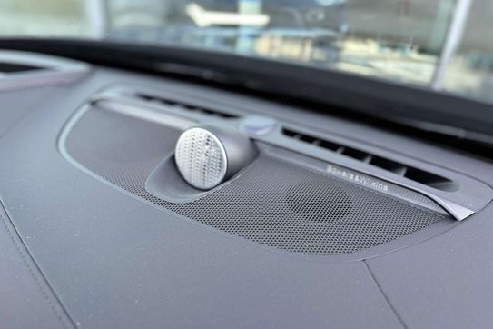 Volvo XC90 T8 AWD Plug-In Hybrid Ultra Bright