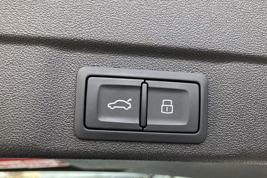 Audi A6 40 TDI mHEV Advanced S tronic