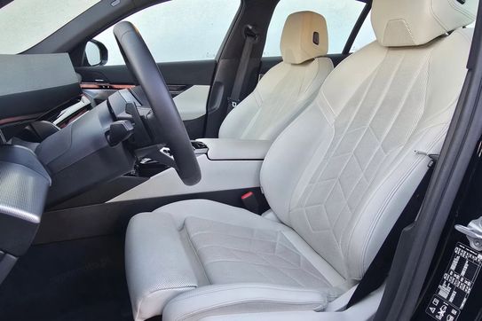 BMW Seria 5 520d xDrive M Sport