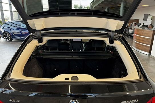 BMW Seria 5 Touring 530i xDrive Sport Line