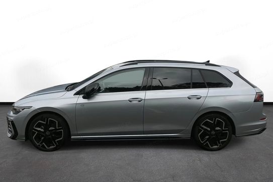 Volkswagen Golf VIII 1.5 eTSI mHEV R-Line DSG