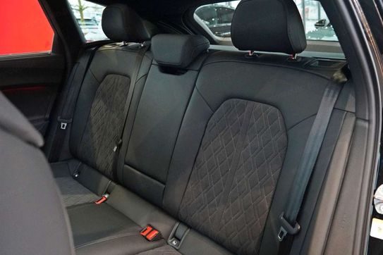 Audi A5 e-Hybrid quattro Avant