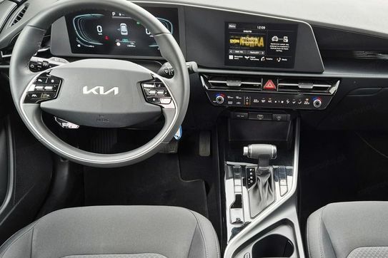 Kia Niro 1.6 Gdi Hybrid m