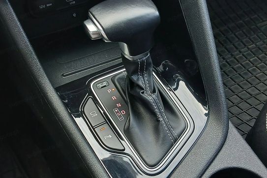 Kia Niro 1.6 GDI Hybrid  Business Line