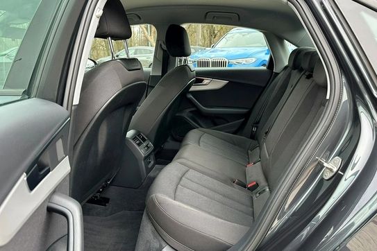 Audi A4 35 TFSI mHEV
