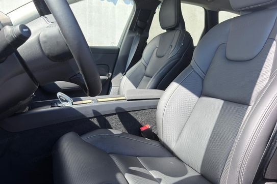 Volvo XC60 T6 AWD Ultra Bright