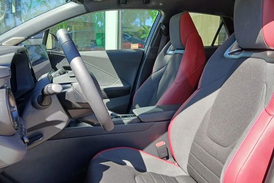 Toyota C-HR 2.0 PHEV Dynamic Force Tokyo Edition