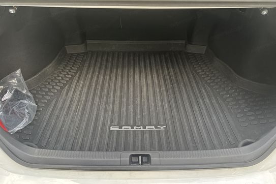 Toyota Camry Executive 2.5 Hybrid  CVT