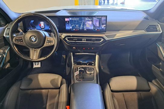 BMW Seria 3 Touring 330i xDrive M Sport