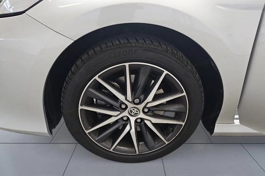 Toyota Camry 2.5 Hybrid Prestige CVT
