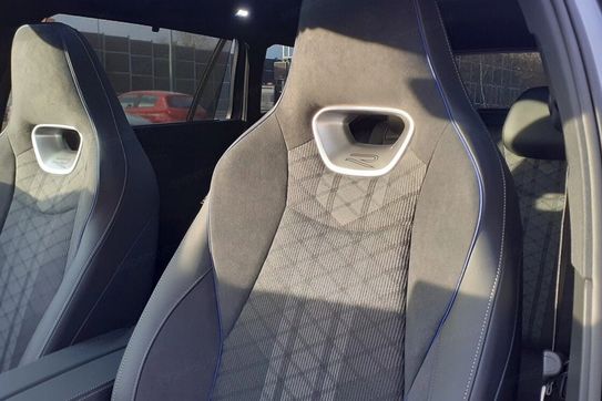 Volkswagen Passat 2.0 TSI 4Mot. DSG