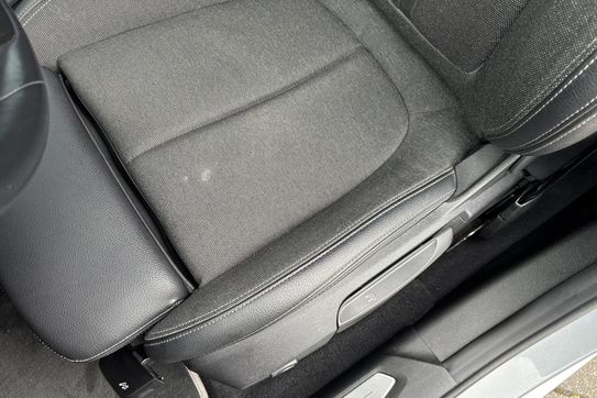 BMW Seria 2 218i Sport Line