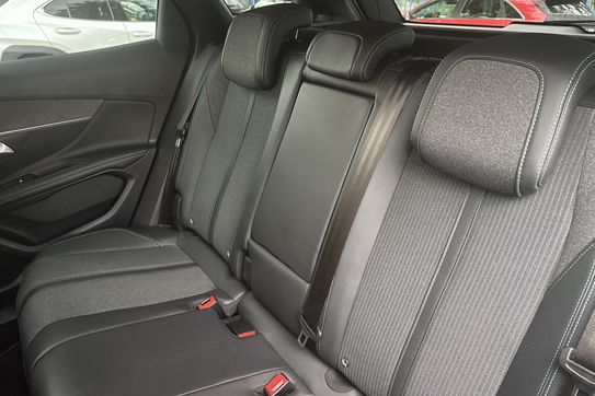 Peugeot 3008 Allure Pack 1.2 PureTech EAT8