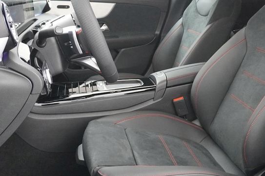 Mercedes CLA 200 AMG Line Shooting Brake