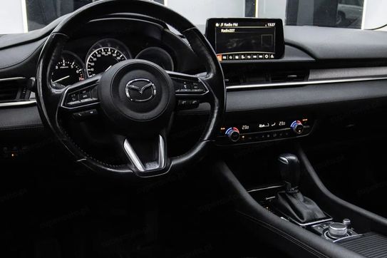 Mazda 6 Center-Line