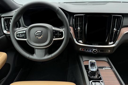 Volvo V60 B4 Ultra Dark