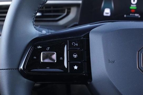 MG 3 1.5 HEV+ Exclusive