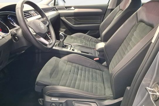 Volkswagen Passat 1.5 TSI EVO Elegance