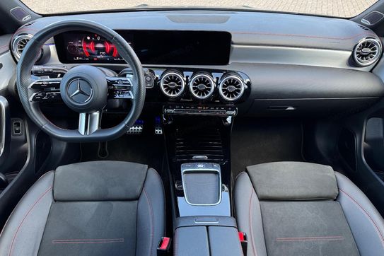 Mercedes CLA 250 4-Matic AMG Line Shooting Brake