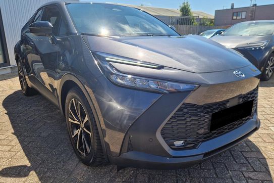 Toyota C-HR Style 2.0 Hybrid Dynamic Force Plug-in