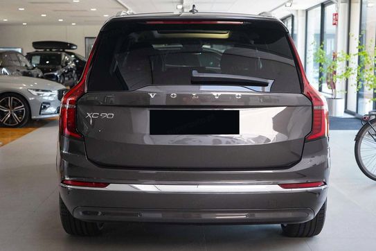 Volvo XC90 B5 AWD Ultra Bright