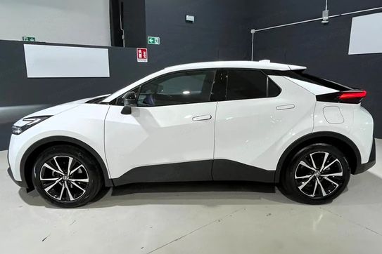 Toyota C-HR Style 1.8 Hybrid