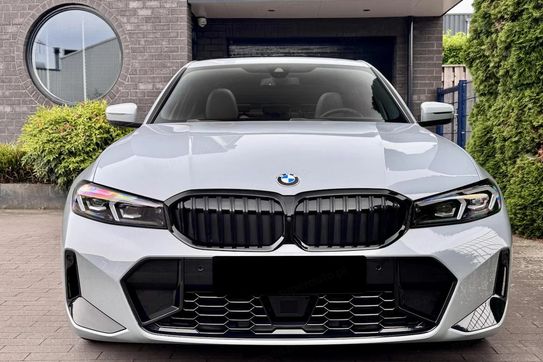 BMW Seria 3 330i xDrive M Sport