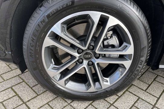 Audi Q5 TFSI quattro advanced