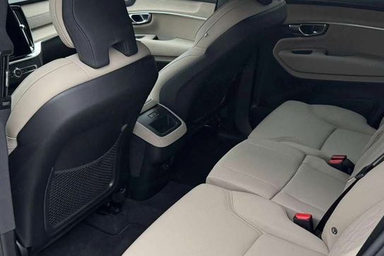 Volvo XC90 T8 AWD Plug-In Hybrid Ultra Dark 7os