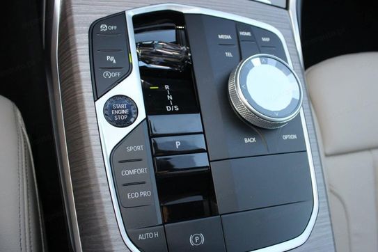 BMW Seria 3 330d xDrive M Sport