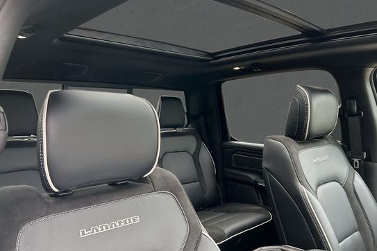 RAM 1500 Laramie Sport aut