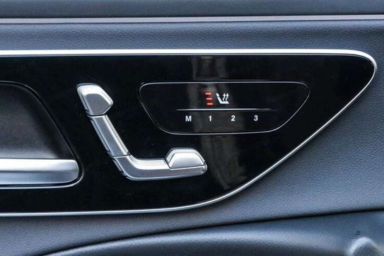 Mercedes Klasa E 220 d 4-Matic AMG