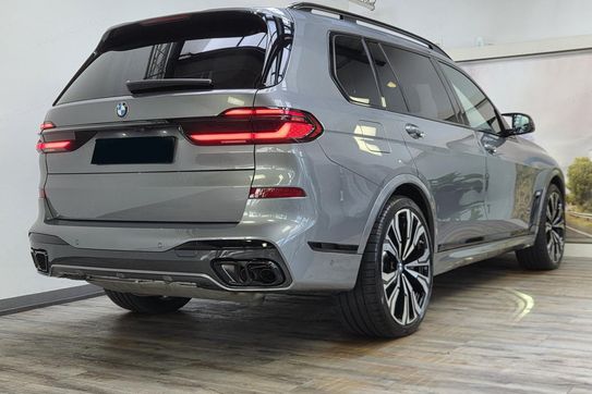 BMW X7 M60i xDrive