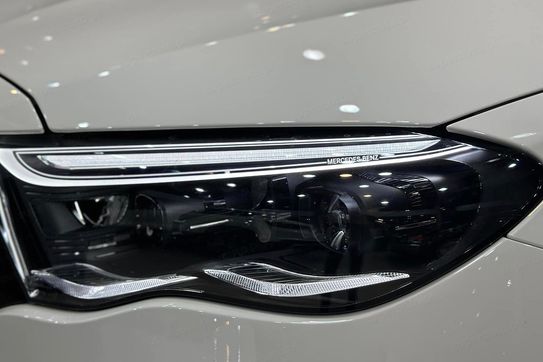 Mercedes Klasa E 300 e  4-Matic AMG