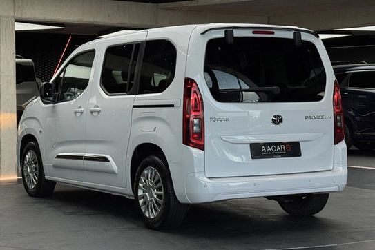 Toyota Proace City Verso 1.5 d-4D Business