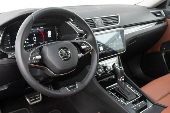 Skoda Superb 2.0 TDI SCR 4x4 L&K DSG