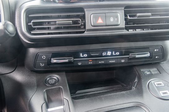 Citroen Berlingo XL L2H1 Max Kombi EAT8