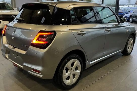 Suzuki Swift Premium Plus 1.2 Dualjet SHVS