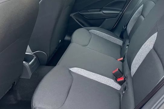 Skoda Fabia Essence 1.0 MPI