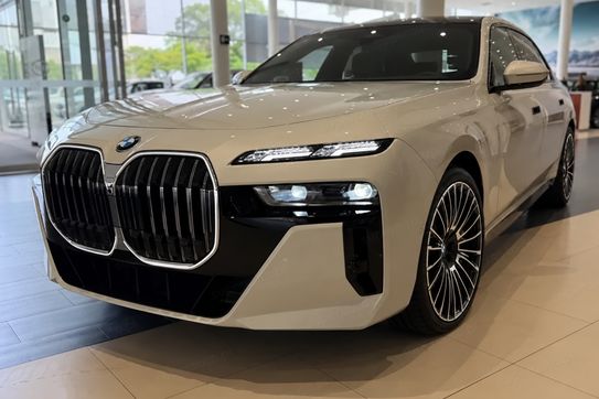 BMW Seria 7 740d xDrive