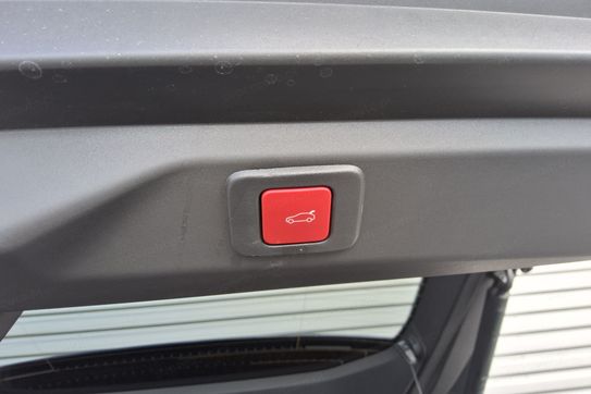 Peugeot 3008 GT 1.2 mHEV e-DCS6